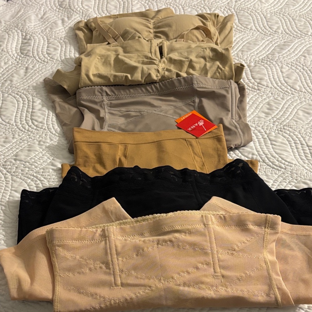 Women’s shapewear